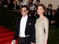 Johnny a Amber sa vzali len pred niekoľkými dňami