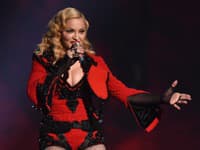 Postavu má Madonna vyšportovanú vďaka neustálemu pohybu a tvrdej drine