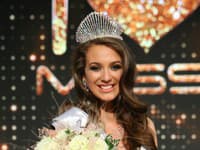 Toto je nová kráľovná krásy Miss Universe SR 2015 Denisa Vyšňovská