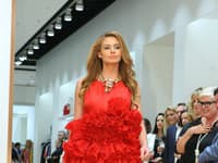 Silvia na prehliadke známeho módneho domu medzi manekýnkami žiarila