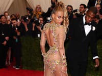 Popová diva Beyoncé nenechávala nič na náhodu a v róbe od Givenchy