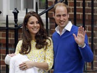 Kate Middleton s princom Williamom a dcérkou Charlotte Elizabeth Dianou