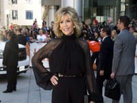 Jane Fonda má okrem svkelej vizáže aj výbornú postavu