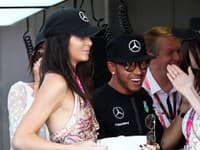Kendall Jenner a šampión F1 Lewis Hamilton by mali tvoriť nový pár