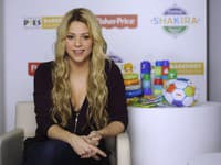 Tmavovlásky by vraj za žiadnu cenu nemali siahať po blond, Shakira je dôkazom, že to nemusí byť až taký zlý nápad