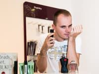 Páni, rozhodne nepodceňujte výber „toho pravého“ parfumu ani Paľo to nenechal na náhodu