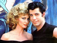 Olivia Newton John a herecký kolega John Travola v kultovom muzikály Pomáda, ZDROJ: Profimeda
