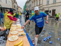 šanca od 1.10.2015 získať ako dobrovoľník na niektorej z akcií organizovaných pod hlavičkou Bratislava Marathon bezplatné štartovné na 10km beh