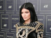 Kylie Jenner takto zapózovala fotografom