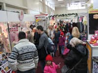 Viac ako 300 predajcov bude ponúkať vianočné dekorácie, hračky, knihy, kozmetiku, šperky a bižutériu, oblečenie, elektroniku, doplnky do interiéru a mnoho ďalších tipov na darčeky
