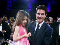 Tom Cruise sa kvôli viere s dcérou Suri nevída