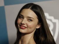Miranda Kerr je jedna z najprirodzenejších modeliek sveta, a to aj vďaka zdravým vlasom