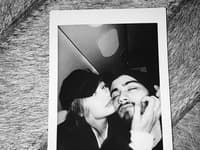 Spevák Zayn zverejnil spoločnú fotografiu s novou priateľkou na svojom instagramovom profile
