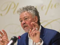 Svetová hviezda hudobnej scény Paul Young dnes pricestoval do Bratislavy