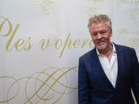 I keď o pár dní oslávi známy hudobník šesťdesiatku, kariéru ešte rozhodne nevešia na klinec