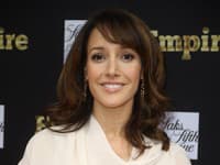 Herečka Jennifer Beals nestratila ani štipku na jej kráse a to od kultového filmu ubehlo tridsaťdva rokov