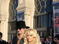 Ani Pamela Anderson a Kid Rock nezaostávajú. Dĺžka manželstva bola 4 mesiace