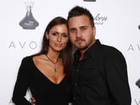 Lenka s tmavšou farbou, ktorú obľubovala ešte pred pár rokmy