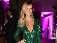 Hlboký výstrih a sexi mini - takéto looky predvádza Ester najčastejšie, ZDROJ: Foto: Instagram.com/esterberdychsatorova
