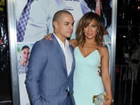 JLo ukázala na nedávnej filmovej premiére sexi krivky 