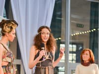 Fashion Show recyklovanej módy a ekológia zaujímajú aj slávnu návrhárku Lýdiu Eckhardt, ktorá ponúkla svoje modely do tejto netradičnej módnej prehliadky.