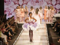 Fashion Show recyklovanej módy a ekológia zaujímajú aj slávnu návrhárku Lýdiu Eckhardt, ktorá ponúkla svoje modely do tejto netradičnej módnej prehliadky.