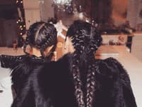 Kim Kardashian s dcérou North svoje účesy zladili