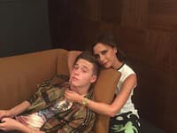 Victoria Beckham zdieľa najmä snímky s rodinou