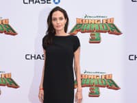Angelina Jolie je v týchto dňoch najvychudnutejšia ako kedy bola