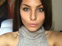 Modelka Stina Sanders si stojí za svojim a pravú tvár ďalej ukazuje svetu... 