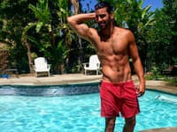 Model Nyle DiMarco je nepočujúci, no aj napriek tomu hudbu cíti 