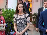 Krásna Vojvodkyňa z Cambridge predvádza v Indii dokonalé looky