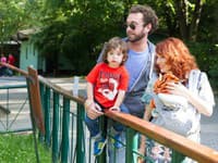Krásna Vera Wisterová so svojím manželom a deťmi 