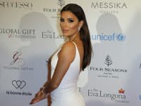 Nájsť lásku a vydať sa, je možné aj po štyridsiatke, čoho dôkazom je krásna herečka Eva Longoria 