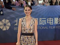 Aj krásna Natalie Portman toho do vienka veľa nedostala