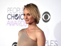 Americká modelka a herečka Amber Valletta, sa v rozhovore pre mindbodygreen tv priznala so svojou závislosťou