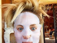 Hydratačná maska po každom "záťahu" pre Sharon Stone je nevyhnutná 