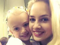 Barbora Rakovská s dcérou Amiou sú krásne dve blondínky 