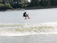 Príďte v nedeľu  26. júna obdivovať krásne jachty, adrenalínové exhibície top športovcov