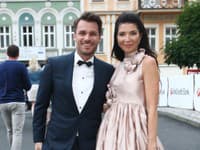 Leoš Mareš s priateľkou Monikou Koblížkovou 