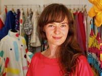 Módna návrhárka Lenka Sršňová je už dlhé roky zamilovaná do farieb