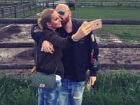 Simona Krainová sa s Karolom zoznámila na letisku