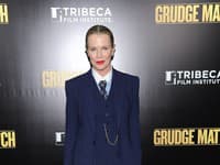 V roli pani Robinsonovej chceli fanúšikovia vidieť herečky ako Kim Cattrall, alias Samanthu zo Sexu v meste, Michelle Pfeiffer či Charlize Theron