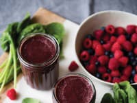 Černicové smoothie je plné antioxidantov a proteínov, ktoré naše telo potrebuje