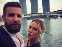 Dominika Cibulková so svojím manželom Michalom Navarom v Singapure