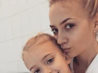 Barbora si so svojou dcérkou užíva spoločné chvíle vo welnes