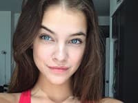 Módny biznis ju stavia do pozície zvodnej krásky a sexi dračice