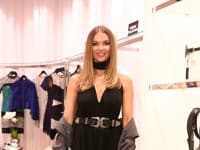 Anna Amenová očarila extravagantným modelom
