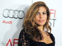 Eva Mendes vždy vyzerá neuveriteľne očarujúco