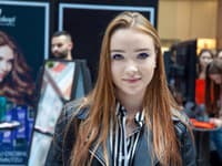YouTuberka Moma je sama krásnou ženou